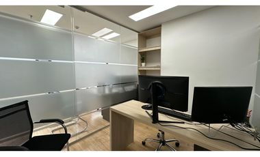Oficina amoblada en arriendo, Centro Empresarial Nou - Cajicá