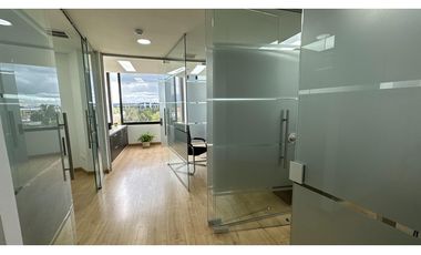 Oficina amoblada en arriendo, Centro Empresarial Nou - Cajicá