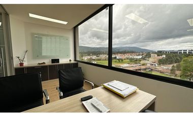 Oficina amoblada en arriendo, Centro Empresarial Nou - Cajicá