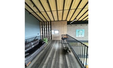 Se arrienda  hermosa Casa en Loma del Escobero
