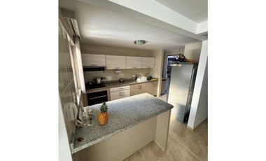 Extraordinaria casa en Cerritos Campestre Galicia. Pereira