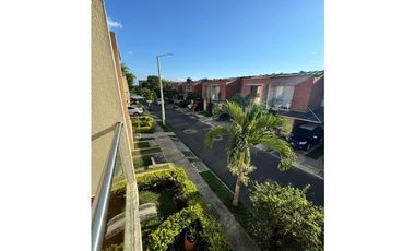 Extraordinaria casa en Cerritos Campestre Galicia. Pereira