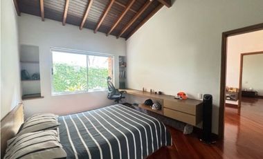 CASA TRES NIVELES UNIDAD CERRADA  EN SAN LUCAS POBLADO