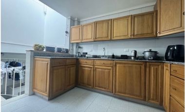 CASA TRES NIVELES UNIDAD CERRADA  EN SAN LUCAS POBLADO