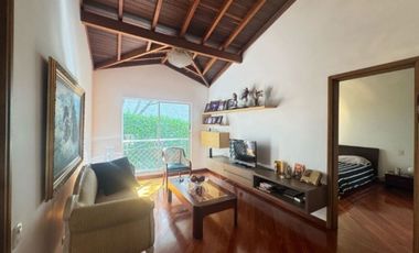 CASA TRES NIVELES UNIDAD CERRADA  EN SAN LUCAS POBLADO