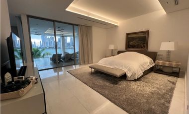 VENTA CASA OCEAN REEF ISLANDS 1726M2 MLD