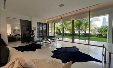 VENTA CASA OCEAN REEF ISLANDS 1726M2 MLD