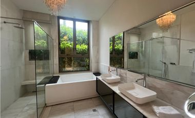 VENTA CASA OCEAN REEF ISLANDS 1726M2 MLD