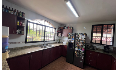 VENTA DE CASA INDEPENDIENTE Y MODERNA EN EL CARMEN (13)