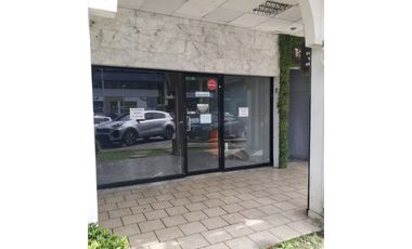 VIA ESPAÑA / FRENTE METRO IGLESIA DEL CARMEN / 80M / PLANTA BAJA JC