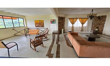 CHAME / CHICÀ / 3500M / 3 NIVELES / 5 HABITACION / 50 PARKING