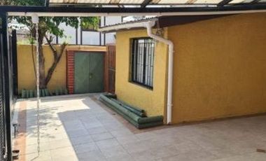 Excelente Propiedad, AISLADA, Bien Mantenida, Buen Sector FP