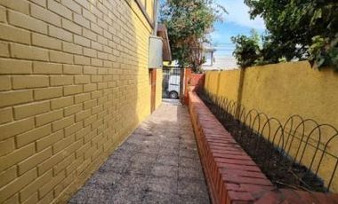 Excelente Propiedad, AISLADA, Bien Mantenida, Buen Sector FP