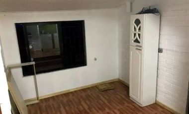 Excelente Propiedad, AISLADA, Bien Mantenida, Buen Sector FP