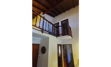 ---APTO CREDITO---EXCELENTE CHALET SOBRE DOS TERRENOS EN ACANTILADOS