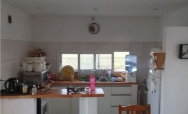 ---APTO CREDITO--- CASA 2 DORMITORIOS CON AMPLIO PARQUE