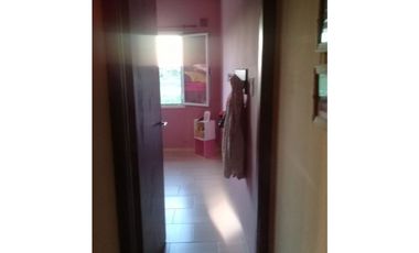 ---APTO CREDITO--- CASA 2 DORMITORIOS CON AMPLIO PARQUE
