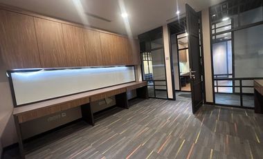 561m2 Equity Tower Semi Furnished - BAGUS - JARANG ADA