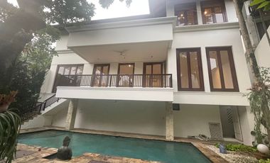 5 Bedroom Modern House at Tropical Compound in Cipete –avail on Sept25