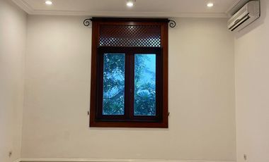 5 Bedroom Modern House at Tropical Compound in Cipete –avail on Sept25