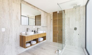 Casa en venta de 2 habitaciones en Tulum a pocos metros de la playa | Alberca y Spa