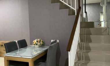 dijual rumah cantik dan modern pisangan jakarta timur