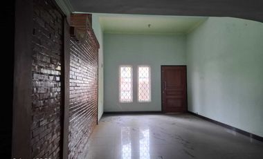 Hunian Dekat Pintu Tol Colomadu