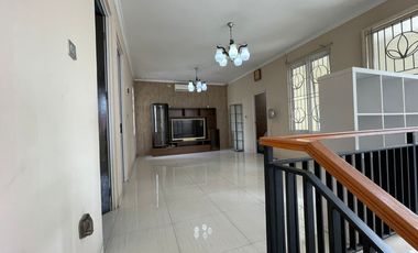 Disewakan rumah 2 lantai luas di banjar wijaya selangkah ke pintu toll