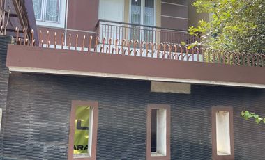Disewakan rumah 2 lantai luas di banjar wijaya selangkah ke pintu toll