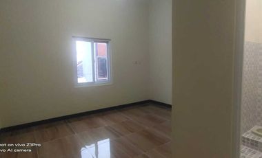 Disewakan Rumah Cantik 2 Lantai Belakang Kampus Kedokteran UNSOED