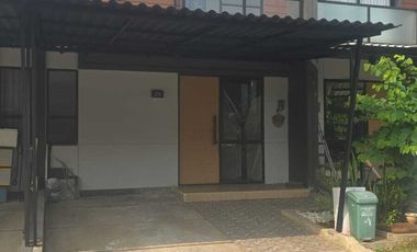 Disewakana Cendana Peak Karawaci dekat toll, rumah rapih min sewa 2thn