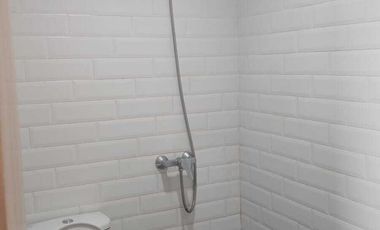 Disewakana Cendana Peak Karawaci dekat toll, rumah rapih min sewa 2thn