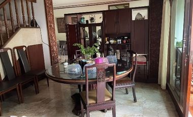 5 Bedroom Rumah Terawat Lokasi Prime Area Menteng - turun harga