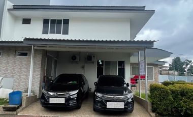 TURUN HARGA Rumah cantik hoek Tangerang dekat toll dan public area