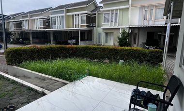 TURUN HARGA Rumah cantik hoek Tangerang dekat toll dan public area