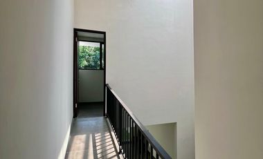 Dijual Rumah 2 Lantai Ready Jatiasih, Skylight & Garden Inside