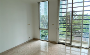 DISEWAKAN Townhouse  3BR + 1 Lavender Tower Terlerak di pusat Jakarta