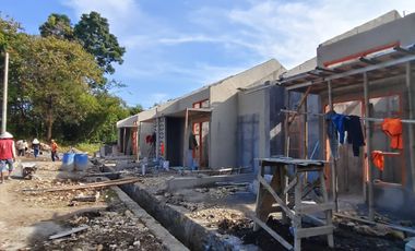 Rumah Siap Huni– 2 Kamar, Desain Menawan, Sudah Dapat Meja Dapur dan Tembok Belakang tertutup