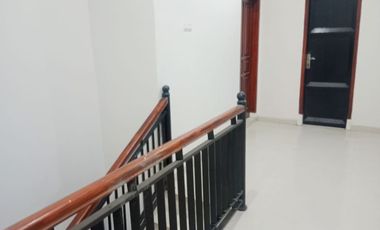 Rumah Cluster 2 lantai deket Kampus Akfist Colomadu