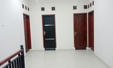 Rumah Cluster 2 lantai deket Kampus Akfist Colomadu