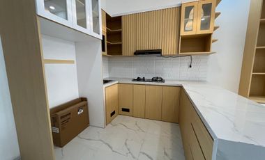 Disewakan Rumah 2 Lantai Di Meruyung