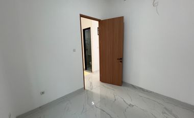 Disewakan Rumah 2 Lantai Di Meruyung