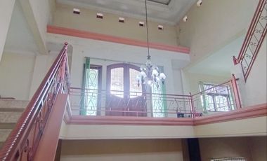 Rumah Luas Bagus Kokoh 2 Lantai Dekat Luwes Mall dan Stasiun Palur