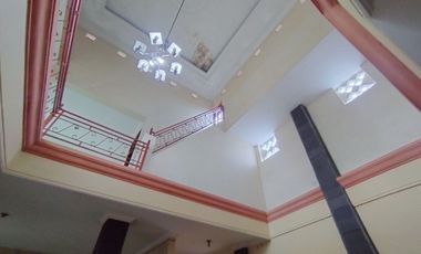 Rumah Luas Bagus Kokoh 2 Lantai Dekat Luwes Mall dan Stasiun Palur