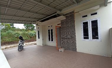 Dijual cepat Rumah Di Jl Limbungan / Putri Ayu Rumbai
