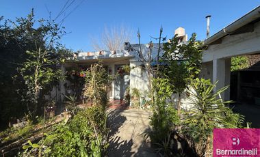 Casa en venta c/ cochera en San Miguel