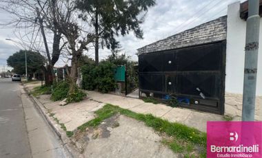 Casa en venta c/ cochera en San Miguel