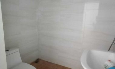 DISEWA RUMAH TAHUNAN 3 LANTAI ROOFTOP FURNISH BAGUS SENTUL CITY SSR874