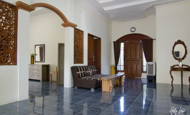 Private Villa di Montong, Batu Layar dekat Senggigi