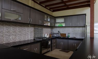 Private Villa di Montong, Batu Layar dekat Senggigi